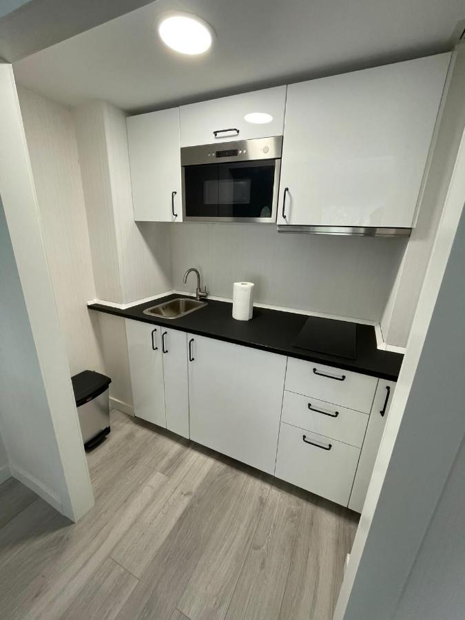 Arizonica Suites Chamartin Мадрид Екстериор снимка