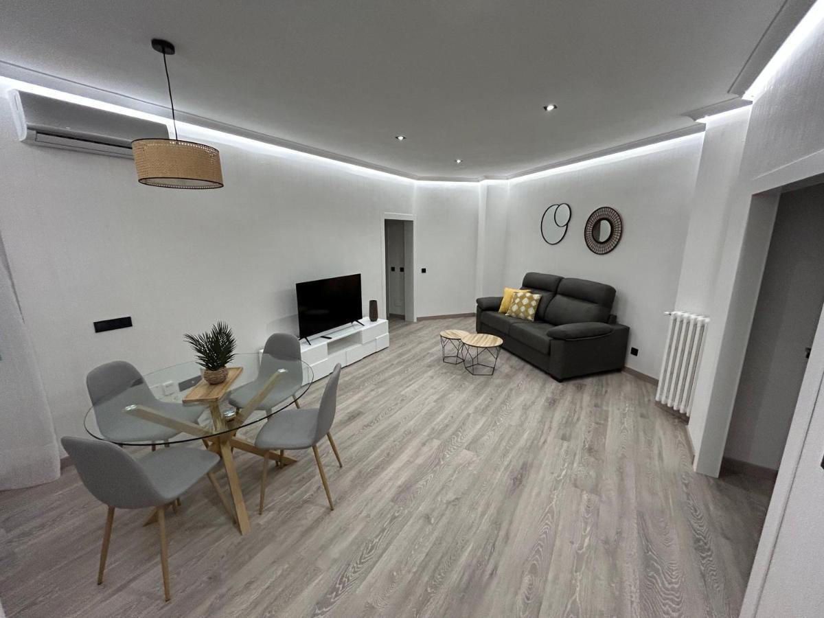 Arizonica Suites Chamartin Мадрид Екстериор снимка